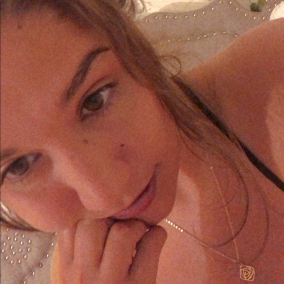 Meet your Posher, Amanda - Picture 1 of 1